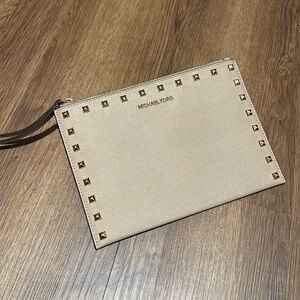 Michael Kors Jet Set Tan Wristlet